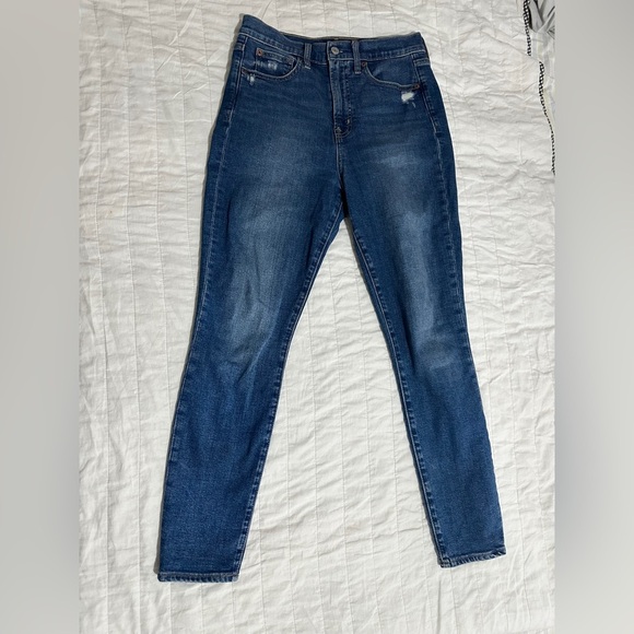 GAP Women's Skinny Jeans in Deep Blue NWOT - Picture 1 of 6